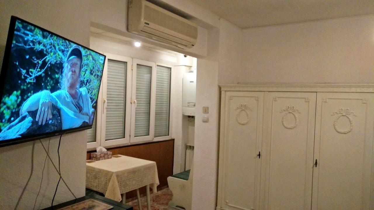 One Bedroom Apartment French Embassy Bucareste Exterior foto